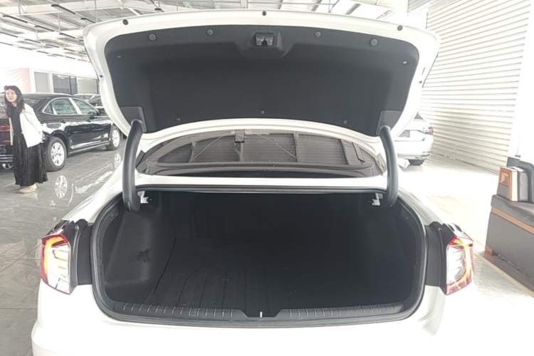 Used Hyundai Sonata 2022 380TGDi Automatic 20th Anniversary Edition Trunk