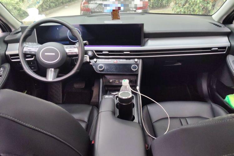 Used Hyundai Sonata 2024 1.5T Pro Center Console