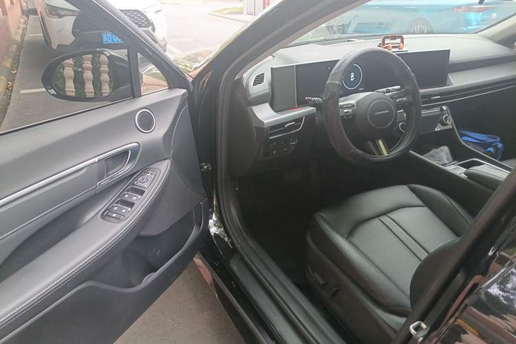 Used Hyundai Sonata 2024 1.5T Pro Driver Seat