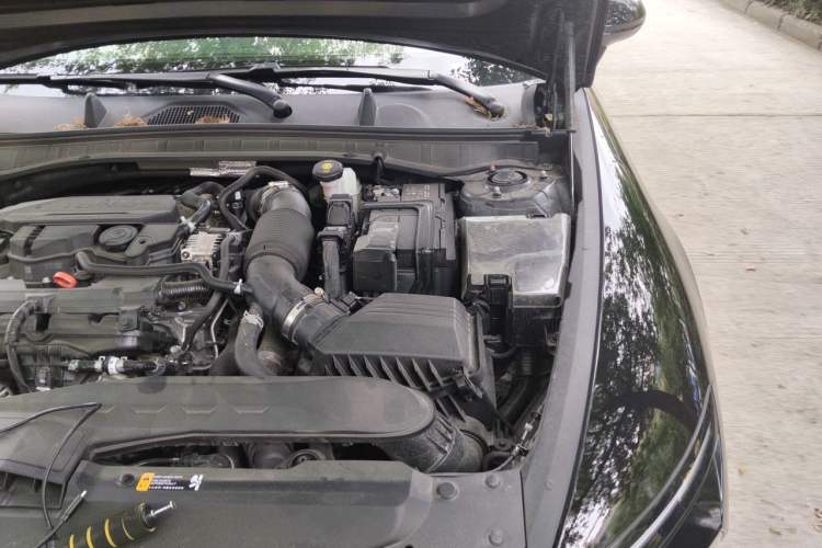 Used Hyundai Sonata 2024 1.5T Pro Engine Bay Left