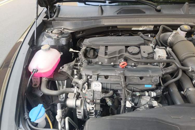 Used Hyundai Sonata 2024 1.5T Pro Engine Bay Right