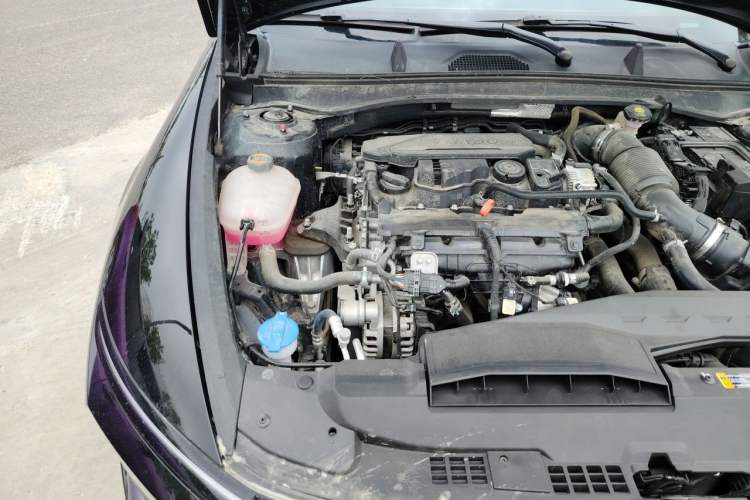 Used Hyundai Sonata 2024 1.5T Pro Engine Bay Right