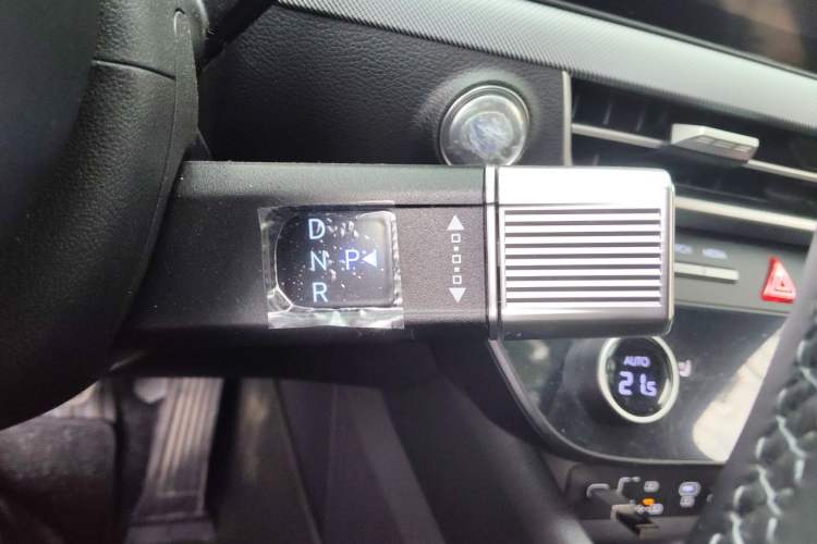 Used Hyundai Sonata 2024 1.5T Pro Gear Lever