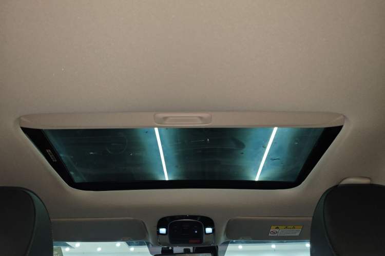 Used Hyundai Sonata 2024 1.5T Pro Headliner
