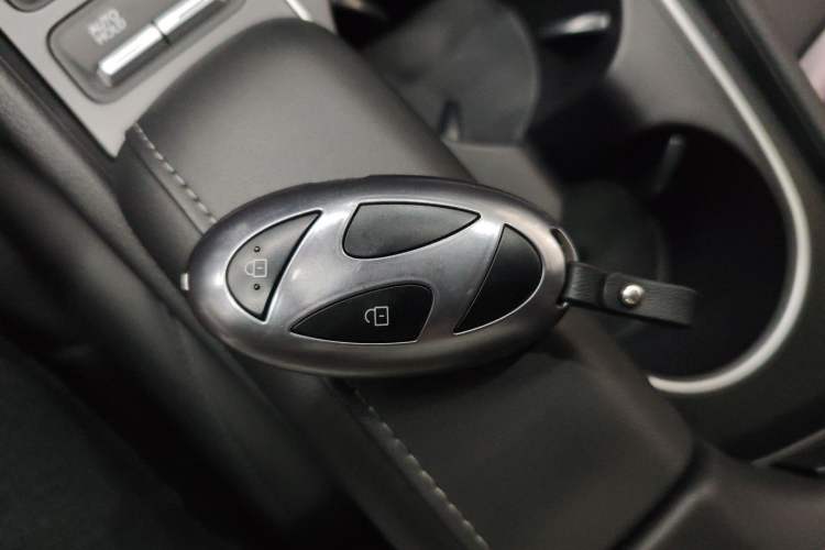 Used Hyundai Sonata 2024 1.5T Pro Interior 1