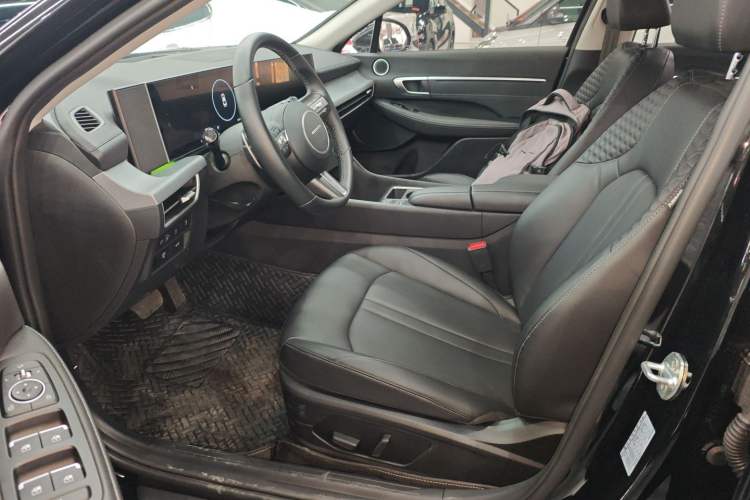 Used Hyundai Sonata 2024 1.5T Pro Left Front Seat