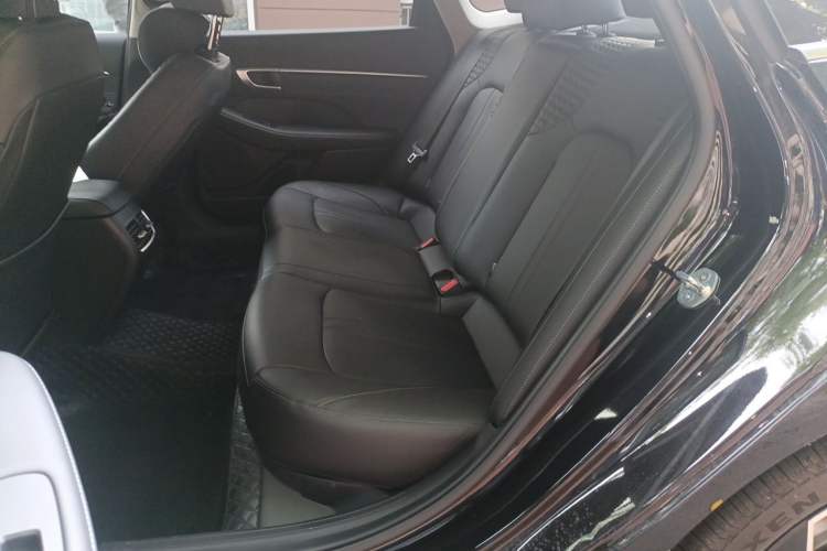 Used Hyundai Sonata 2024 1.5T Pro Left Rear Seat