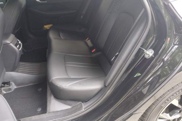 Used Hyundai Sonata 2024 1.5T Pro Left Rear Seat