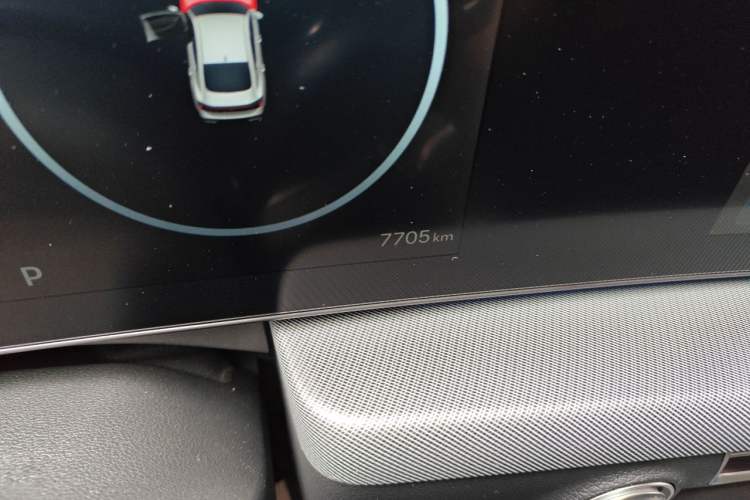 Used Hyundai Sonata 2024 1.5T Pro Odometer Close Up