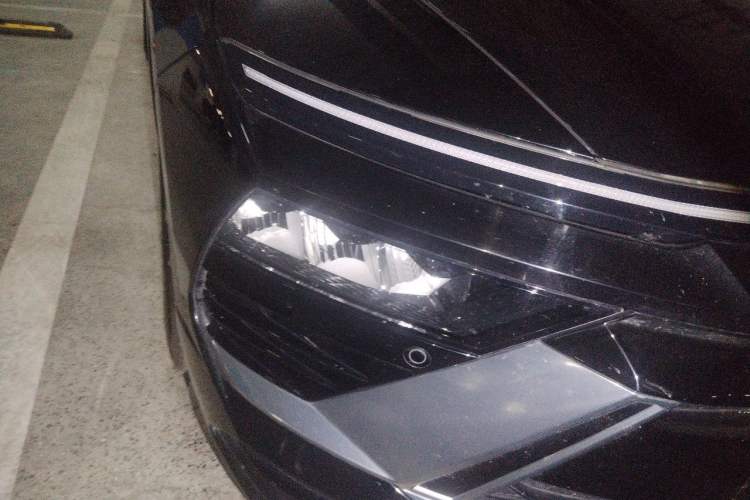 Used Hyundai Sonata 2024 1.5T Pro Right Front Headlight