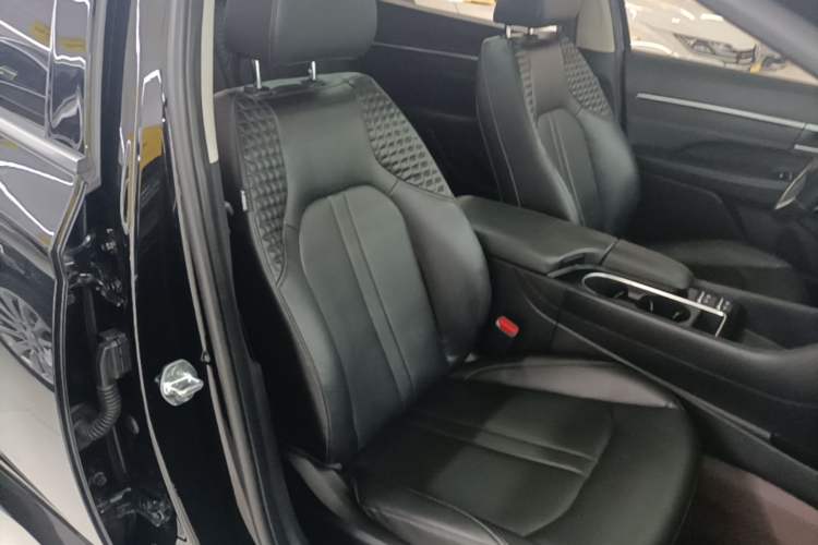 Used Hyundai Sonata 2024 1.5T Pro Right Front Seat