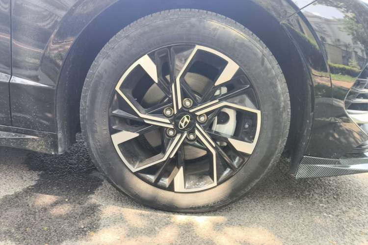 Used Hyundai Sonata 2024 1.5T Pro Right Front Wheel Hub