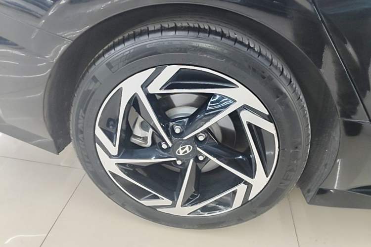 Used Hyundai Sonata 2024 1.5T Max Right Rear Wheel Hub