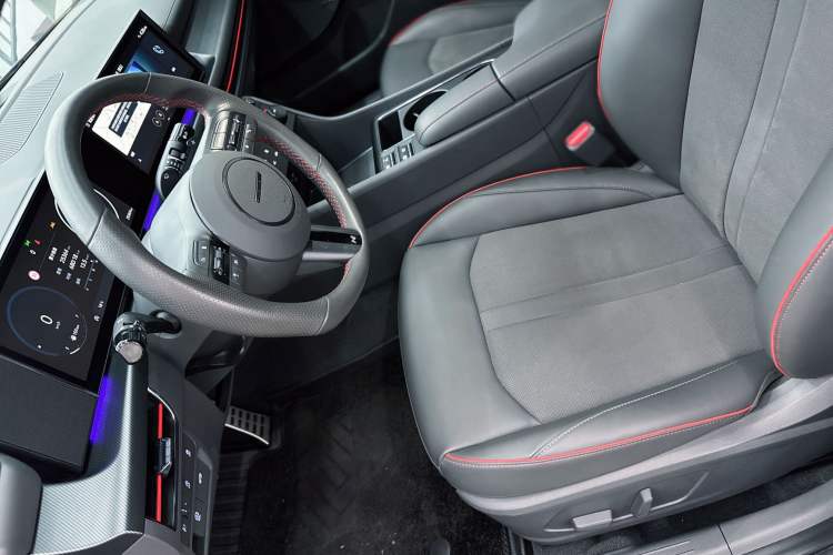 Used Hyundai Sonata 2024 2.0T N Line Air Interior 4