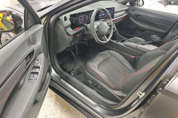 Used Hyundai Sonata 2024 2.0T N Line Max Driver Seat