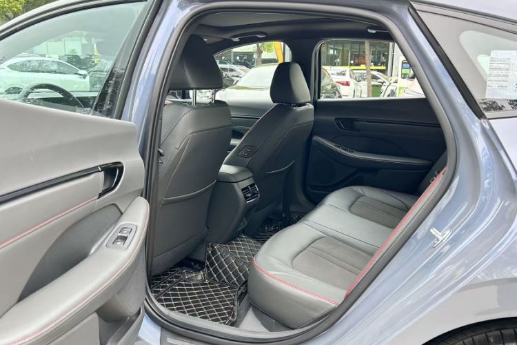 Used Hyundai Sonata 2024 2.0T N Line Max Interior 4