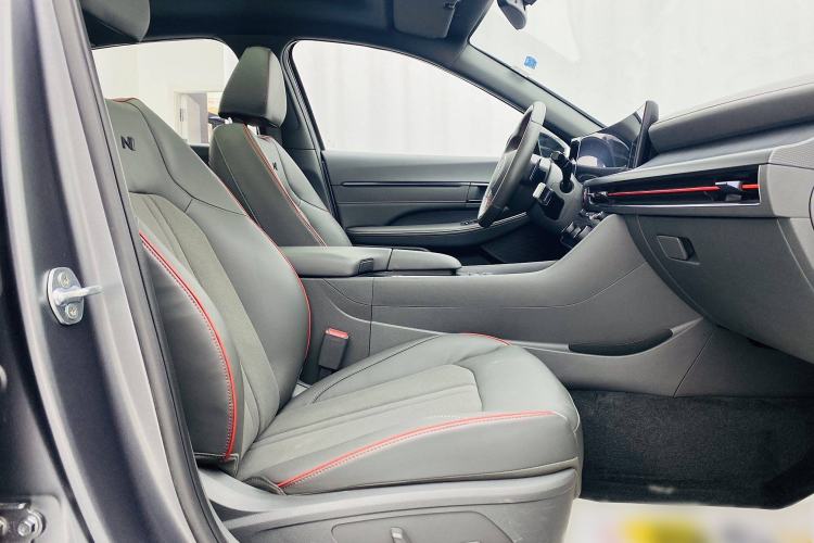 Used Hyundai Sonata 2024 2.0T N Line Max Interior 9