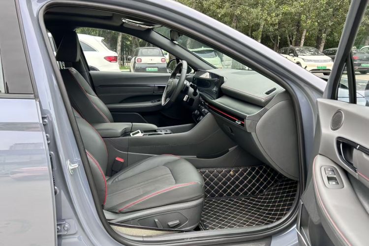 Used Hyundai Sonata 2024 2.0T N Line Max Right Front Seat
