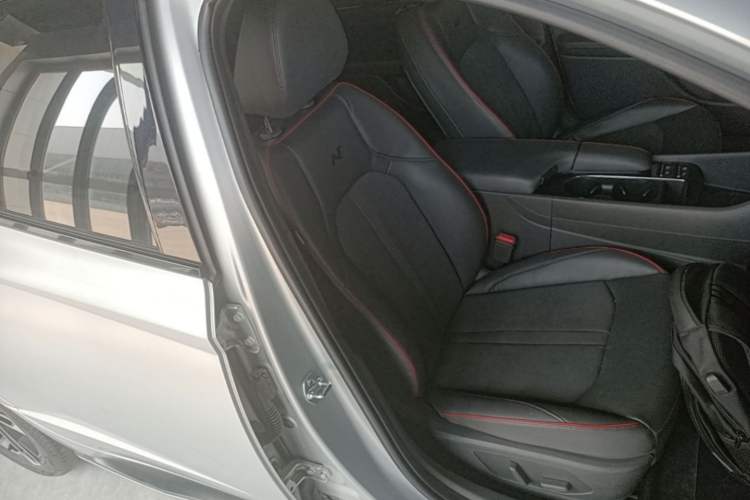 Used Hyundai Sonata 2024 2.0T N Line Max Right Front Seat