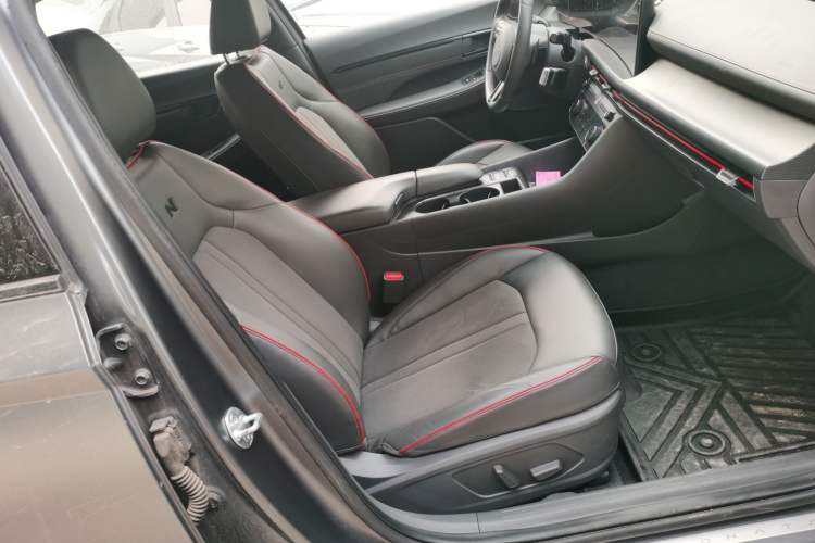 Used Hyundai Sonata 2024 2.0T N Line Max Right Front Seat