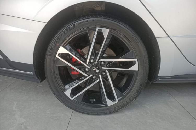 Used Hyundai Sonata 2024 2.0T N Line Max Right Rear Wheel Hub