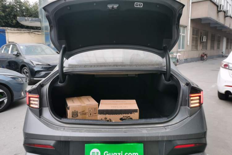 Used Hyundai Sonata 2024 2.0T N Line Max Trunk