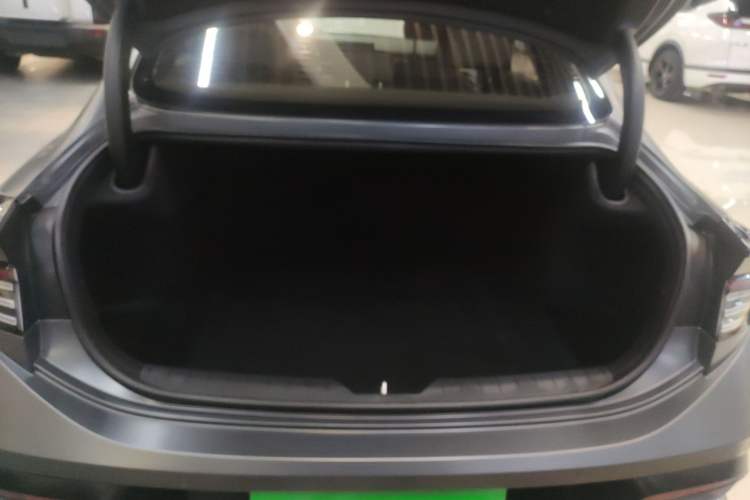 Used Hyundai Sonata 2024 2.0T N Line Max Trunk