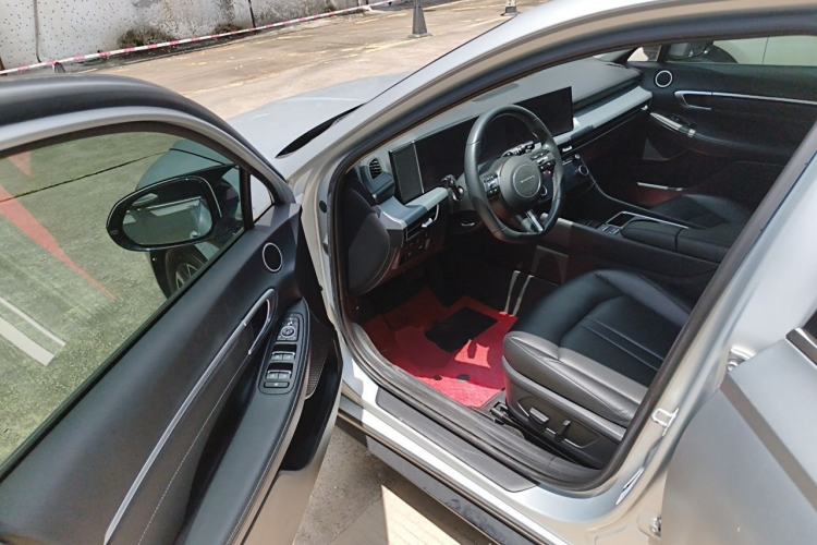 Used Hyundai Sonata 2024 1.5T Pro Driver Seat