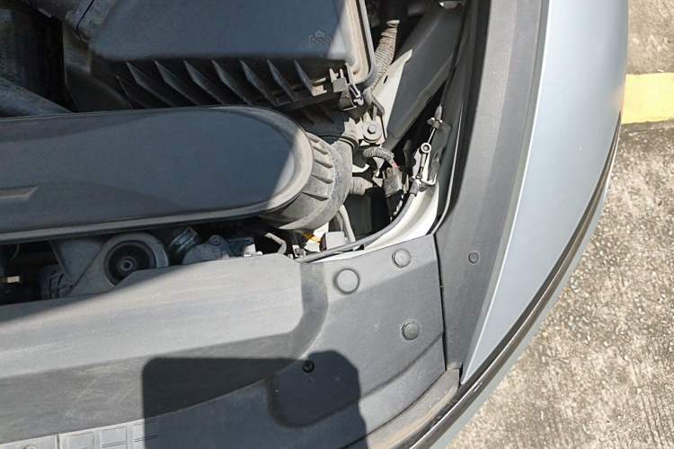 Used Hyundai Sonata 2024 1.5T Pro Engine Bay Left