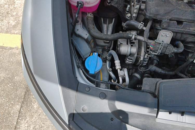 Used Hyundai Sonata 2024 1.5T Pro Engine Bay Right