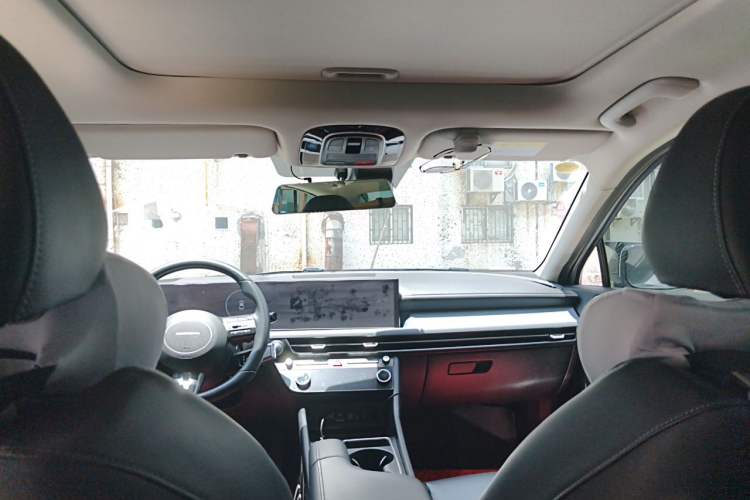 Used Hyundai Sonata 2024 1.5T Pro Headliner