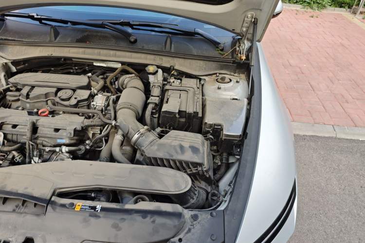 Used Hyundai Sonata 2024 1.5T Pro Engine Bay Left