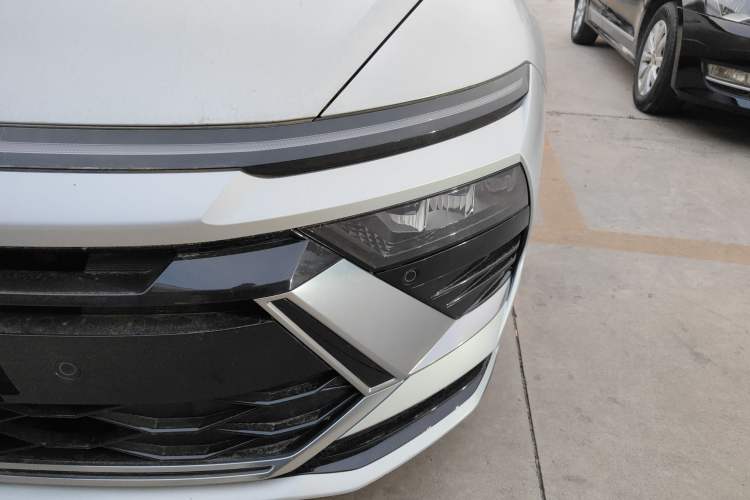Used Hyundai Sonata 2024 1.5T Pro Left Front Headlight