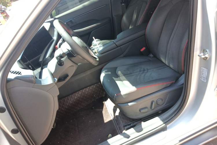 Used Hyundai Sonata 2024 2.0T N Line Max Left Front Seat