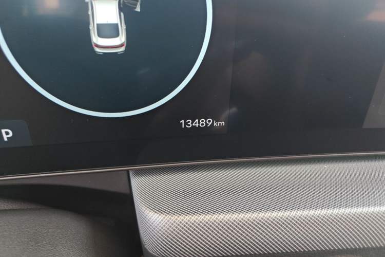 Used Hyundai Sonata 2024 1.5T Pro Odometer Close Up