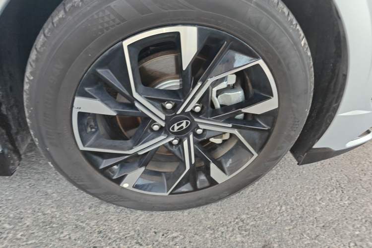Used Hyundai Sonata 2024 1.5T Pro Right Front Wheel Hub