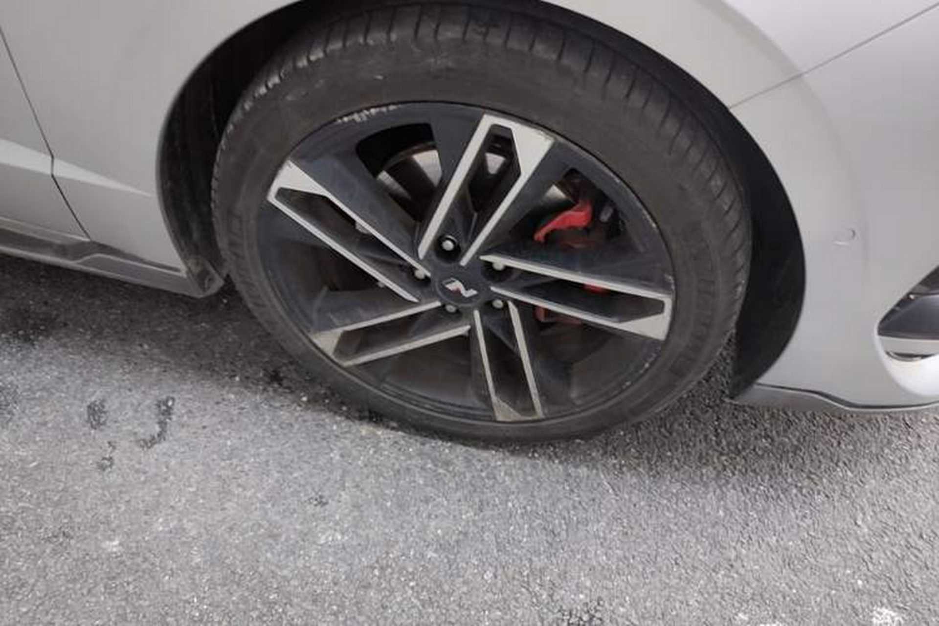 Used Hyundai Sonata 2024 2.0T N Line Max Right Front Wheel Hub