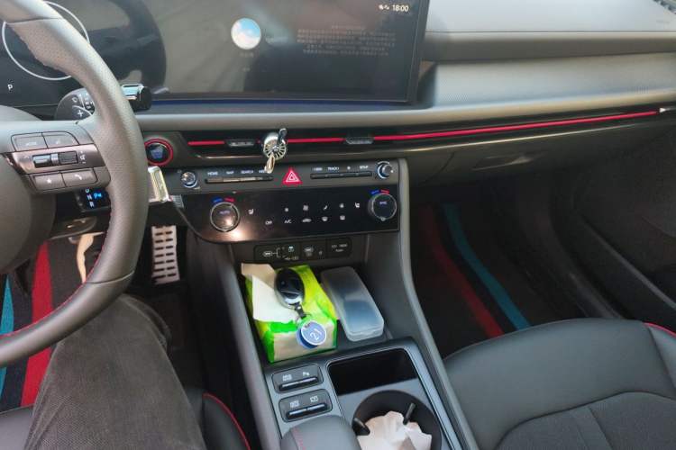 Used Hyundai Sonata 2024 2.0T N Line Air Audio And AC Panel