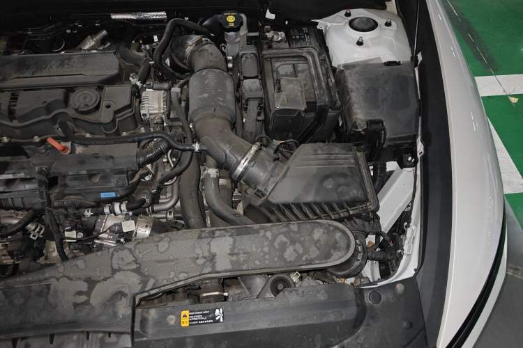 Used Hyundai Sonata 2024 1.5T Pro Engine Bay Left