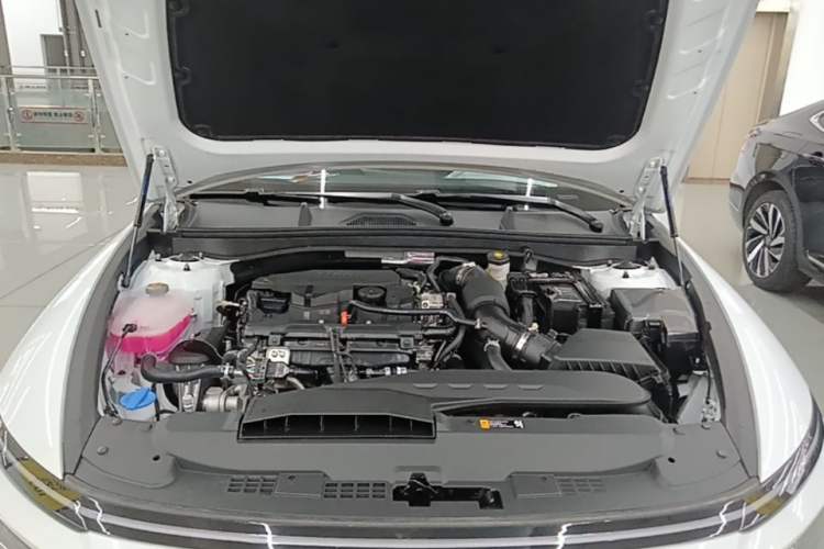 Used Hyundai Sonata 2024 1.5T Pro Engine Bay