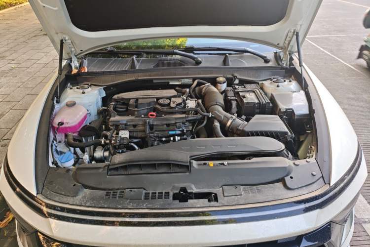 Used Hyundai Sonata 2024 1.5T Pro Engine Bay