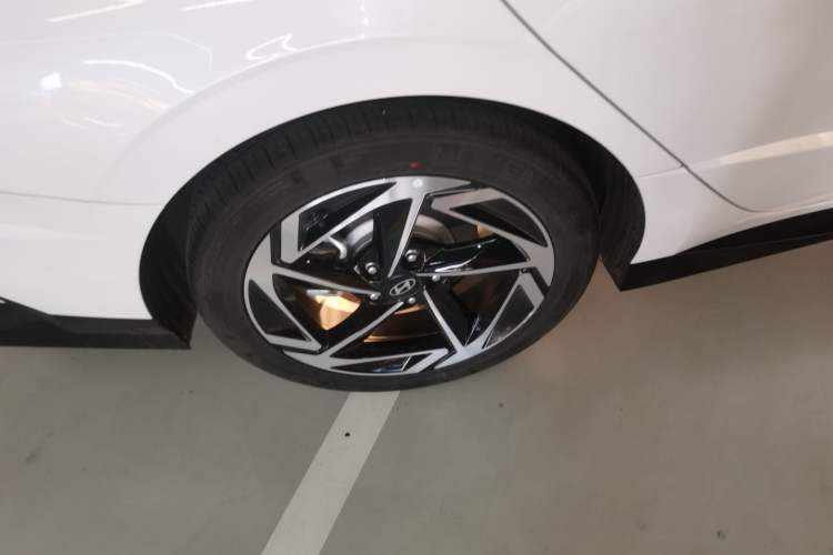 Used Hyundai Sonata 2024 1.5T Max Exterior 7
