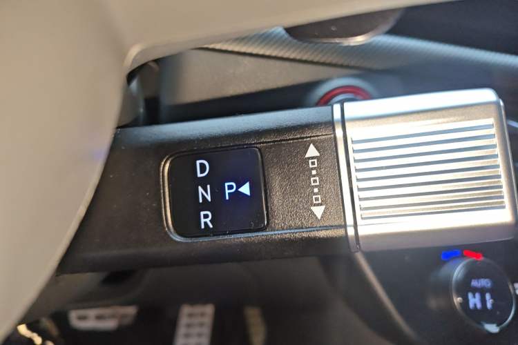 Used Hyundai Sonata 2024 2.0T N Line Pro Gear Lever