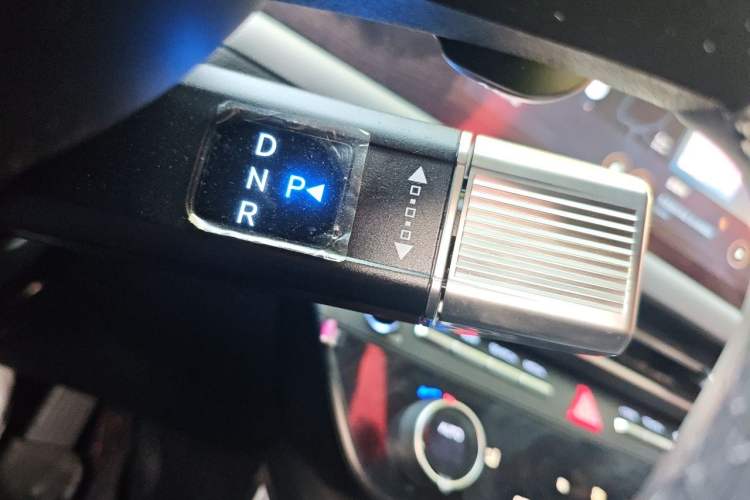 Used Hyundai Sonata 2024 1.5T Pro Gear Lever