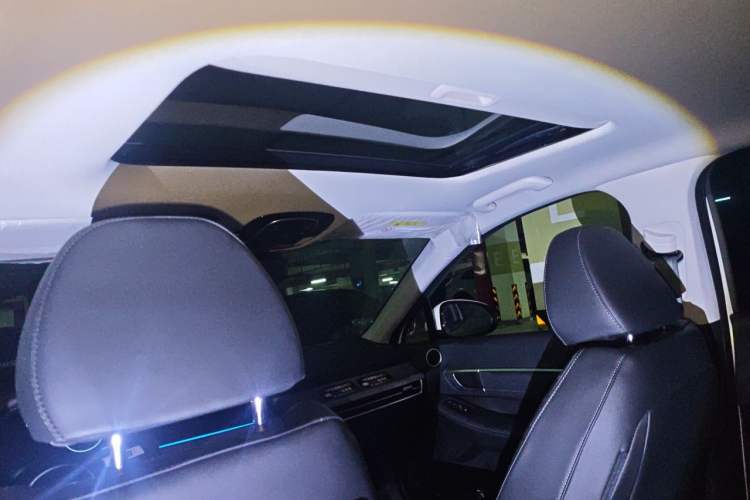 Used Hyundai Sonata 2024 1.5T Pro Headliner