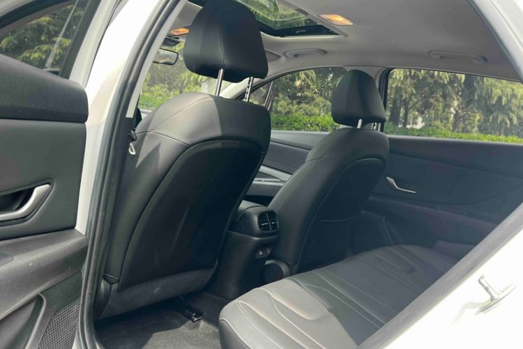 Used Hyundai Sonata 2024 1.5T Pro Interior 2