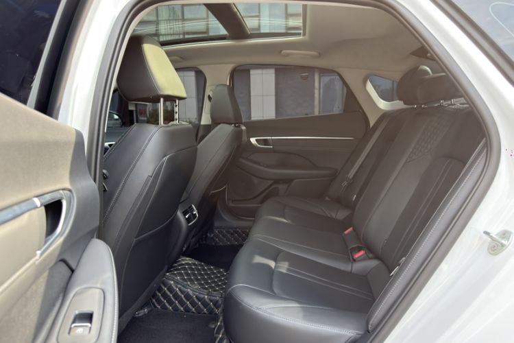 Used Hyundai Sonata 2024 1.5T Pro Interior 3