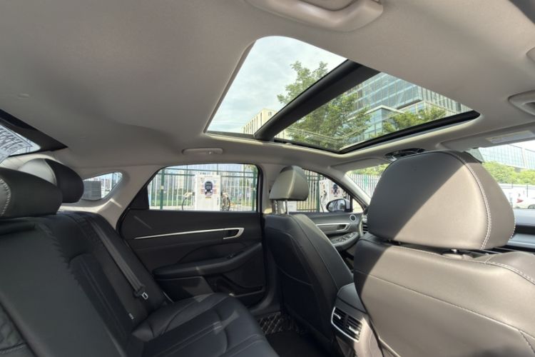 Used Hyundai Sonata 2024 1.5T Pro Interior 6