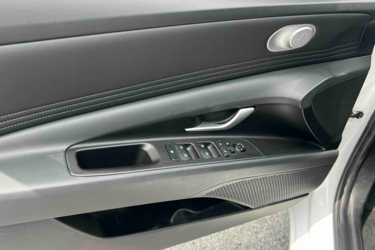 Used Hyundai Sonata 2024 1.5T Pro Interior 6