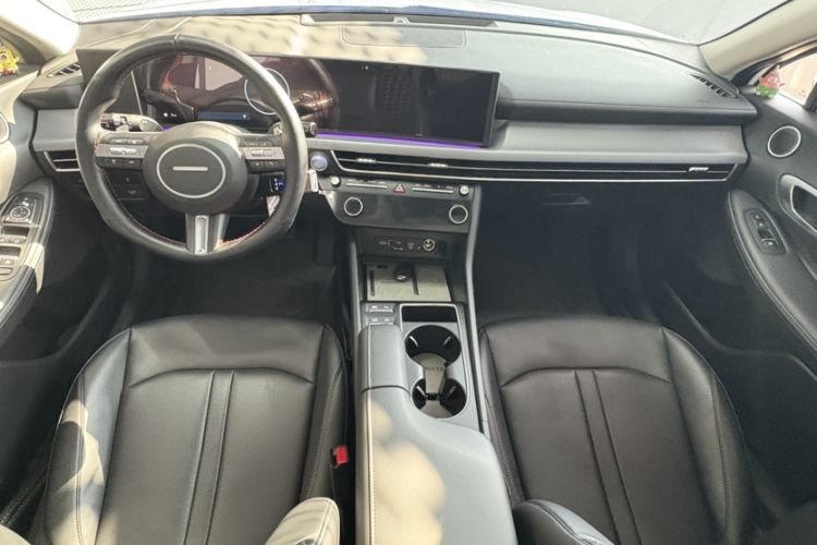 Used Hyundai Sonata 2024 1.5T Max Interior 6